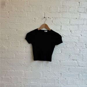 H&M Black Fitted Crop T-Shirt
